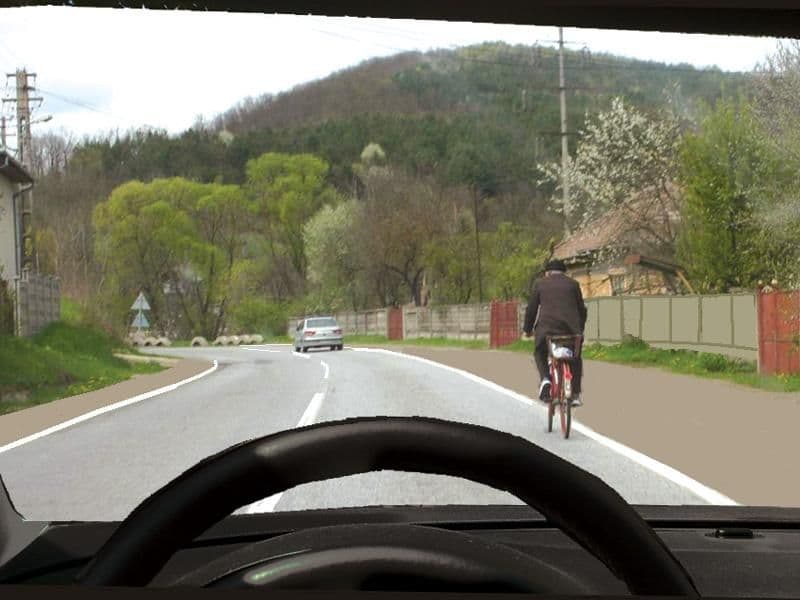 Ce manevră periculoasă ar putea efectua biciclistului care circulă în fața dumneavoastră? Ce manevră periculoasă ar putea efectua biciclistului care circulă în fața dumneavoastră?
