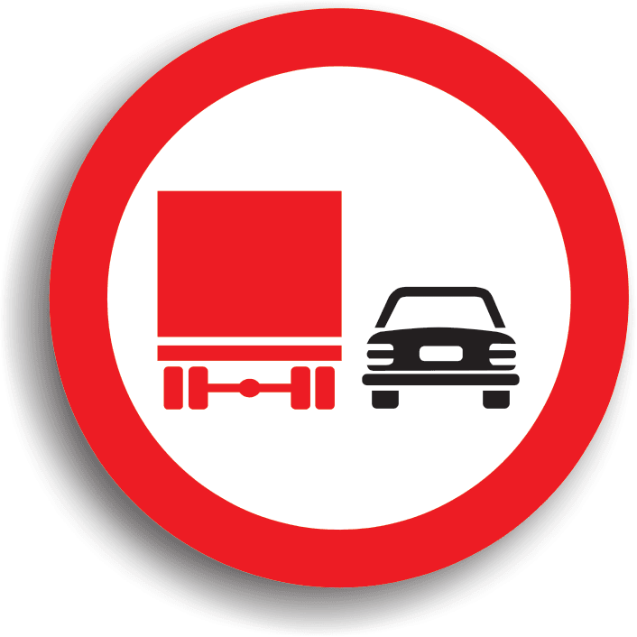 Are rolul de a preciza începutul sectorului de drum pe care depășirea este interzisă autovehiculelor destinate transportului de mărfuri. Raza de acțiune a indicatorului se termină la întâlnirea indicatorului "Sfârșitul interzicerii de a depăși" sau "Sfârșitul tuturor restricțiilor" dacă pe acel sector de drum a mai fost stabilită vreo altă restricție. De asemenea, zona de acțiune a indicatorului mai poate fi limitată și de colțul primei intersecții pe sensul de mers. Conducătorii autobuzelor, autoturismelor, motocicletelor au voie să depășească. În zona sa de acțiune este interzisă și oprirea (deci și staționarea, întoarcerea și mersul înapoi).