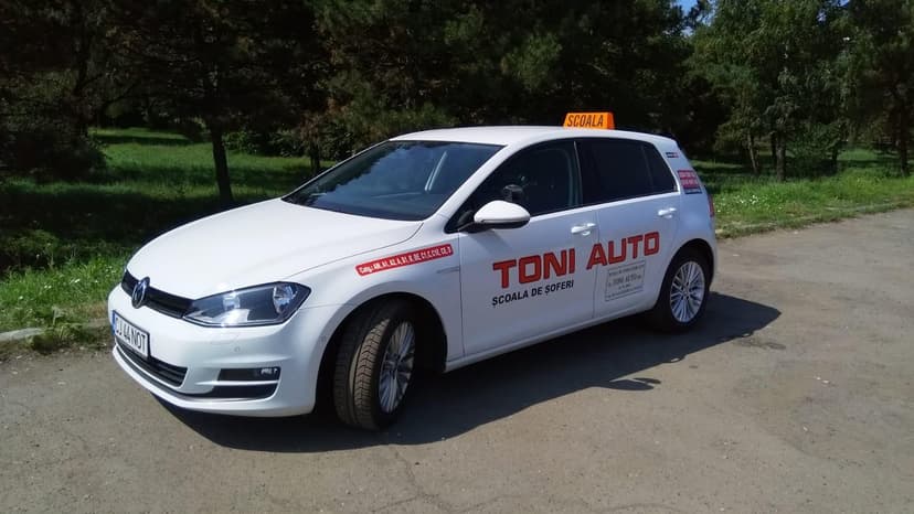 ToniAuto - Page - Volkswagen Golf alb ToniAuto - Page - Volkswagen Golf alb