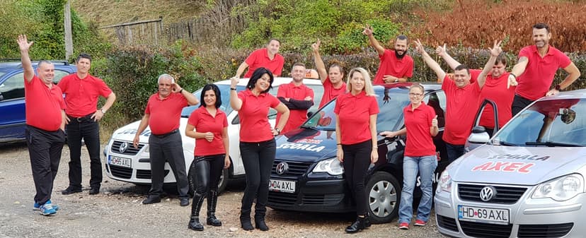 Axel School - Vulcan Poza 4 Axel School - Vulcan Poza 4