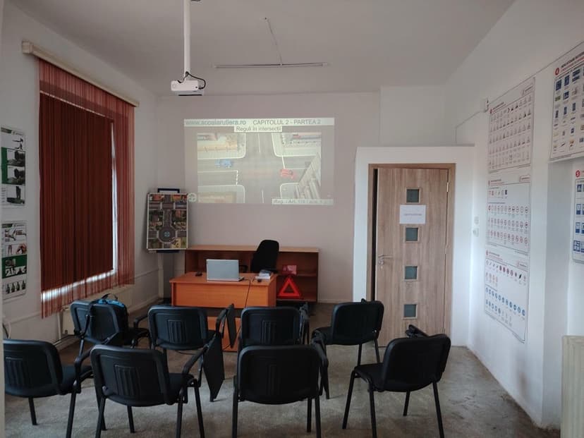 Costel Popica Instructor Auto Sala Curs 2 Costel Popica Instructor Auto Sala Curs 2