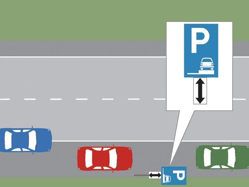 Care dintre cele trei autoturisme este parcat regulamentar? Care dintre cele trei autoturisme este parcat regulamentar?