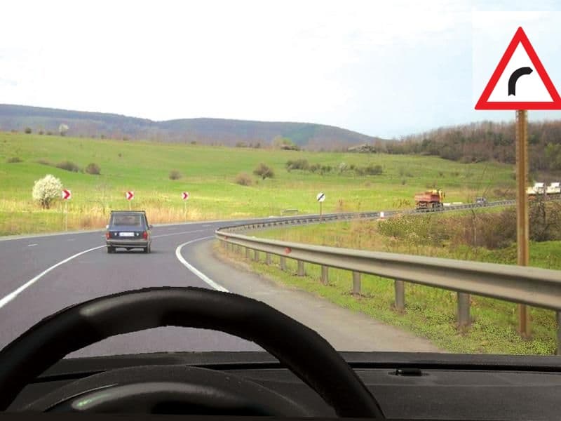 Vă este permis să executați depășirea în această situație? Vă este permis să executați depășirea în această situație?